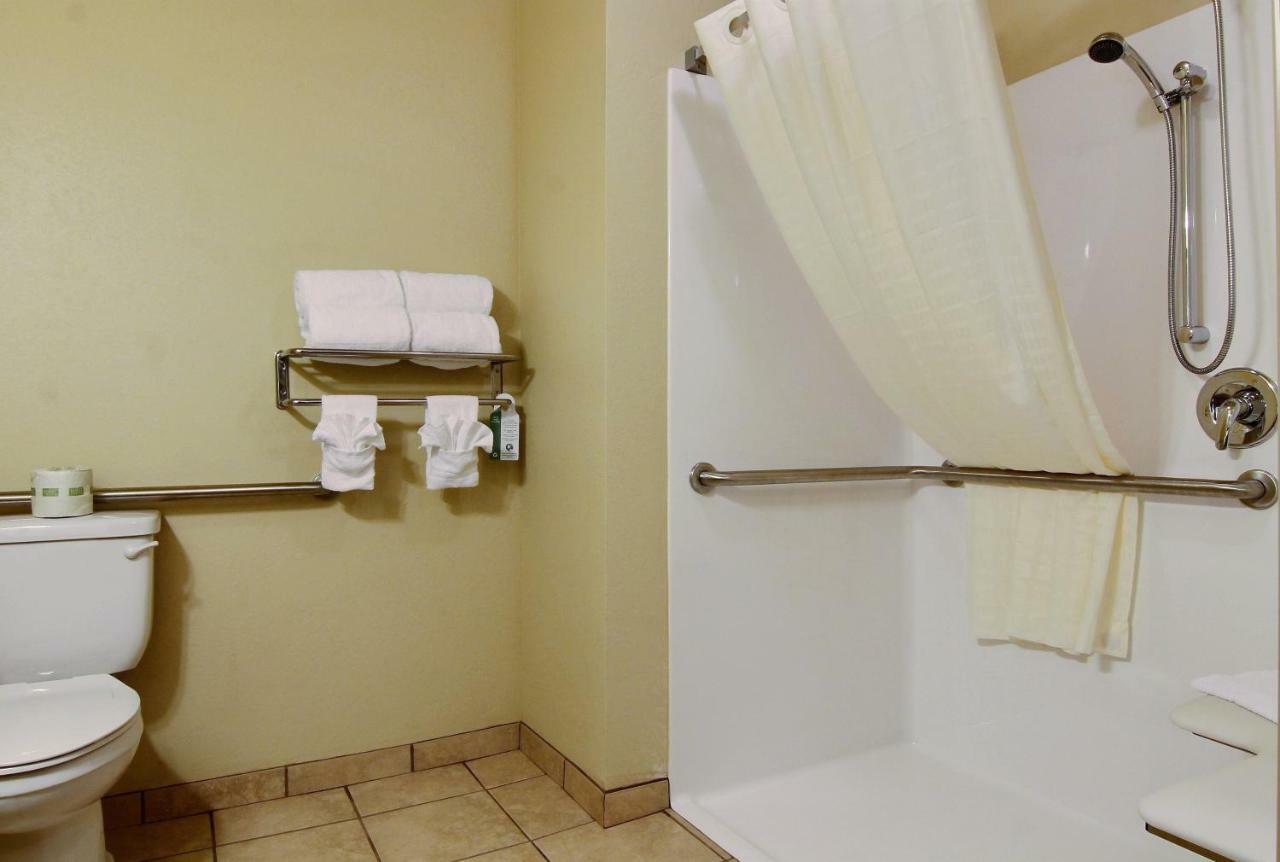 Hotel Cobblestone & Suites-kersey Kersey