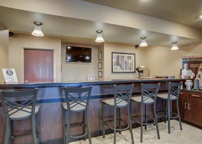Cobblestone Inn & Suites-Kersey