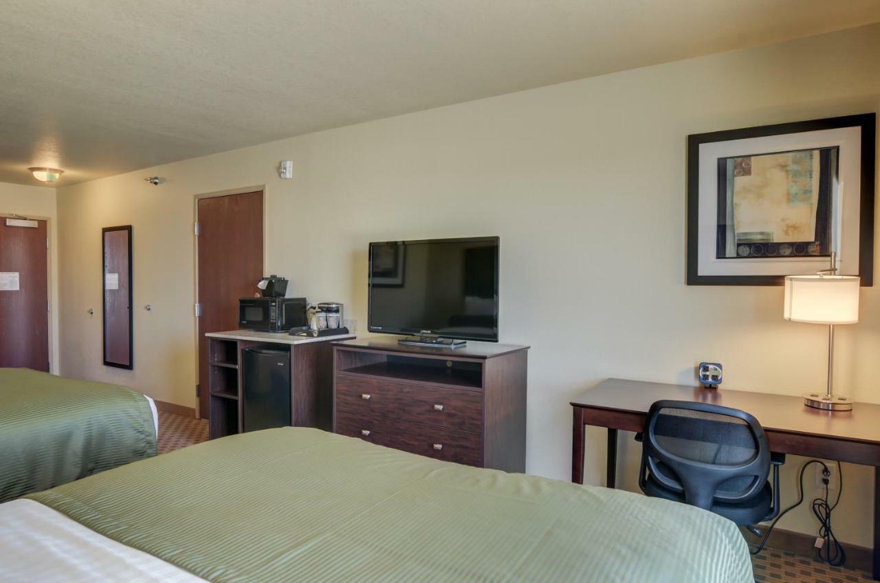 Hotel Cobblestone & Suites-kersey