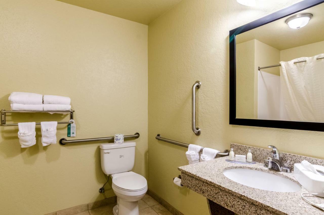 Hotel Cobblestone & Suites-kersey